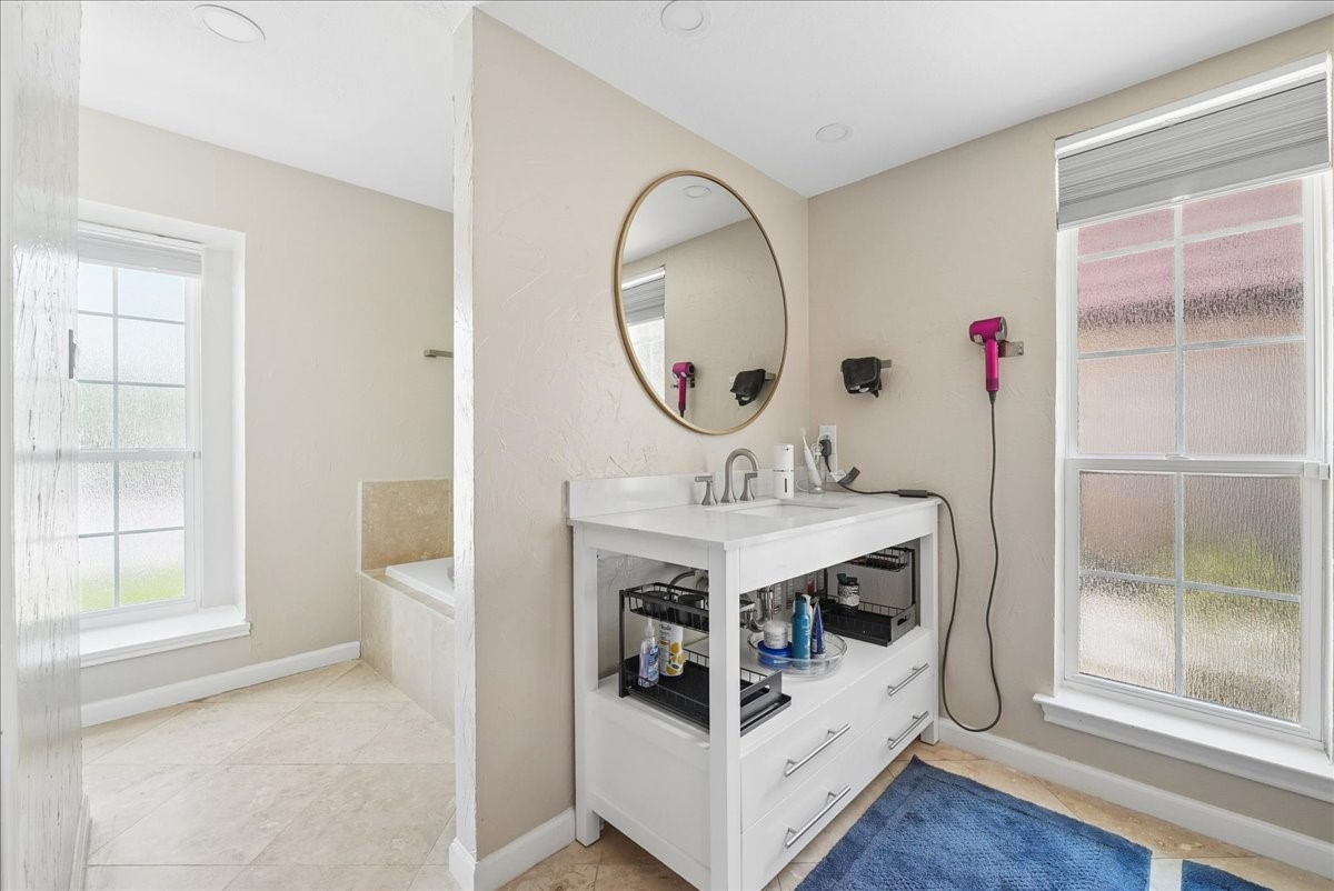 6035 Berry Trail Court