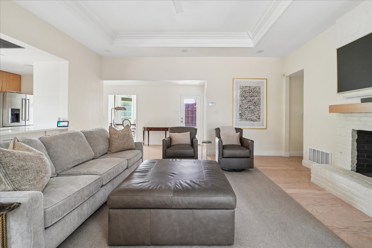 6035 Berry Trail Court