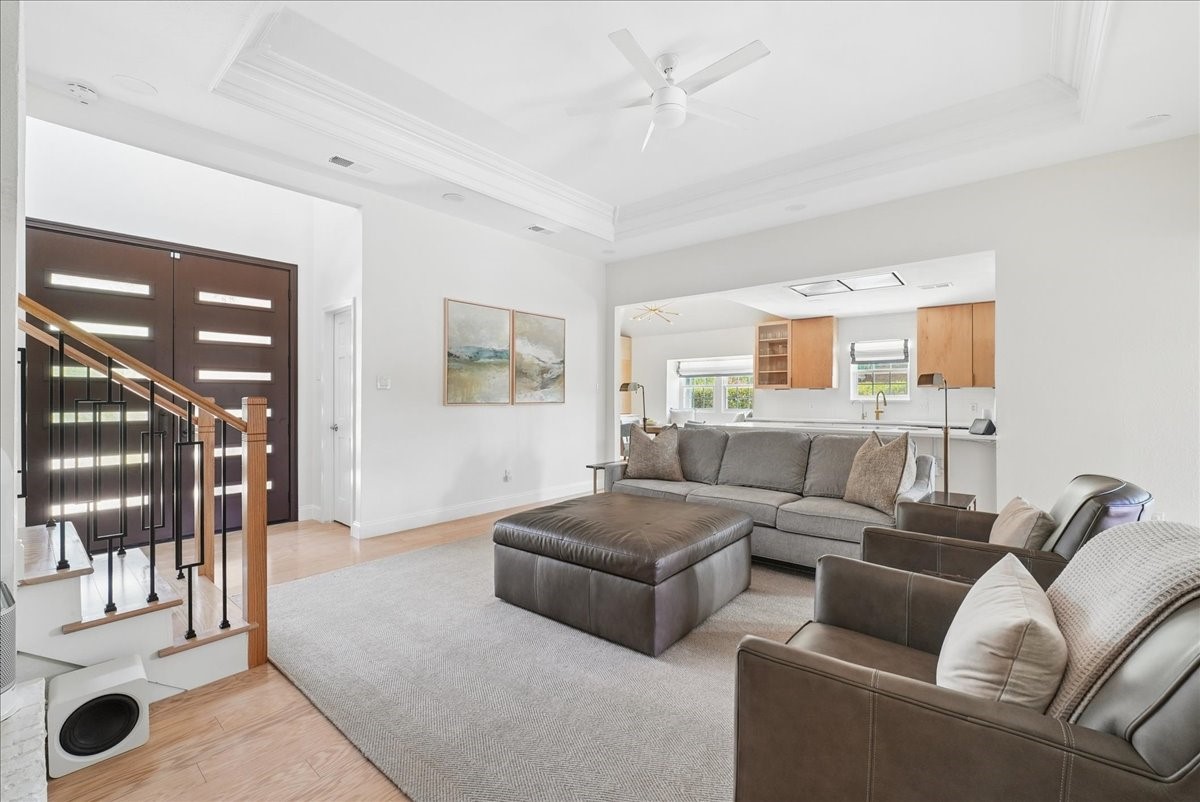 6035 Berry Trail Court