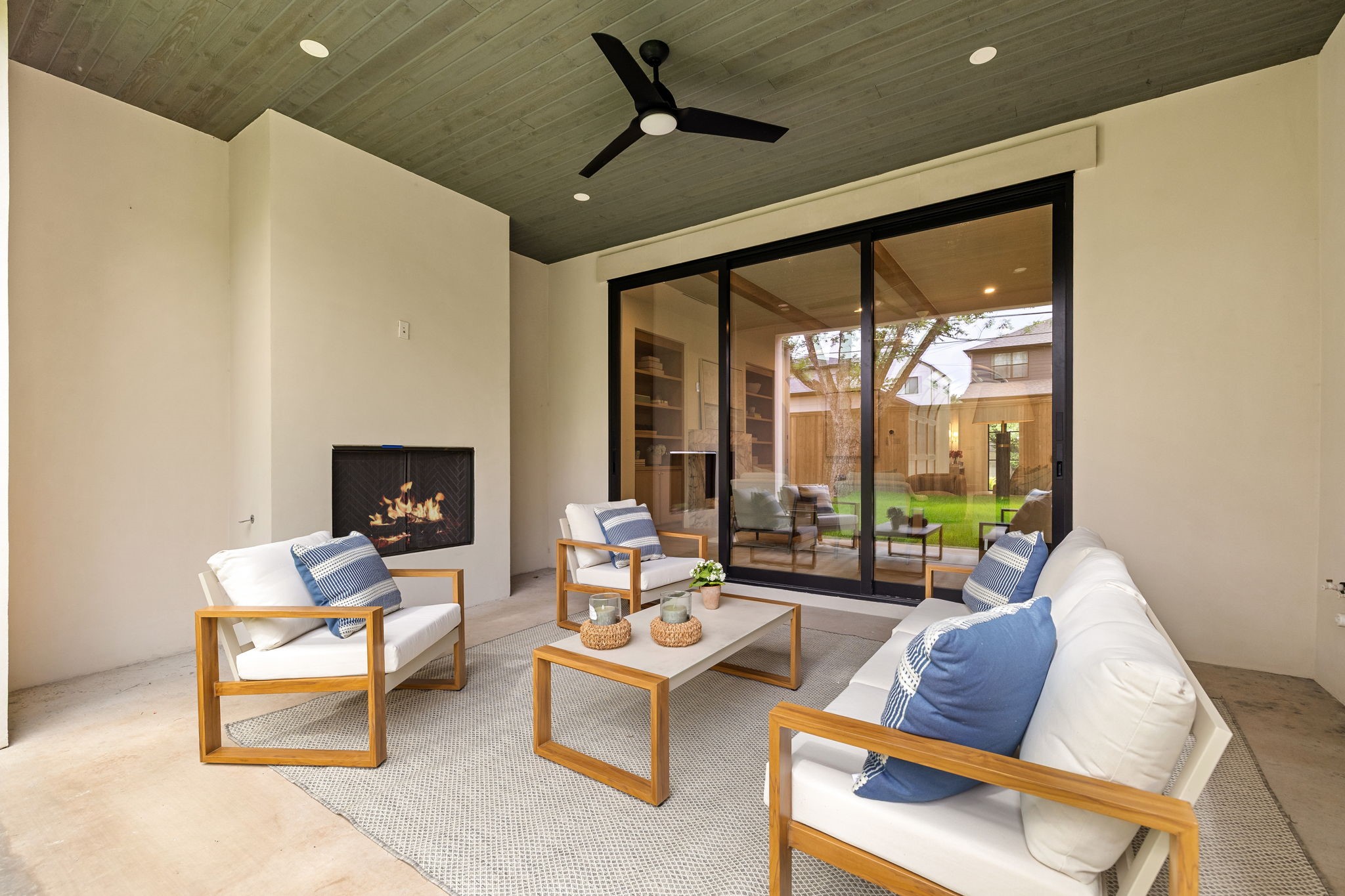 9866 Mixon Drive