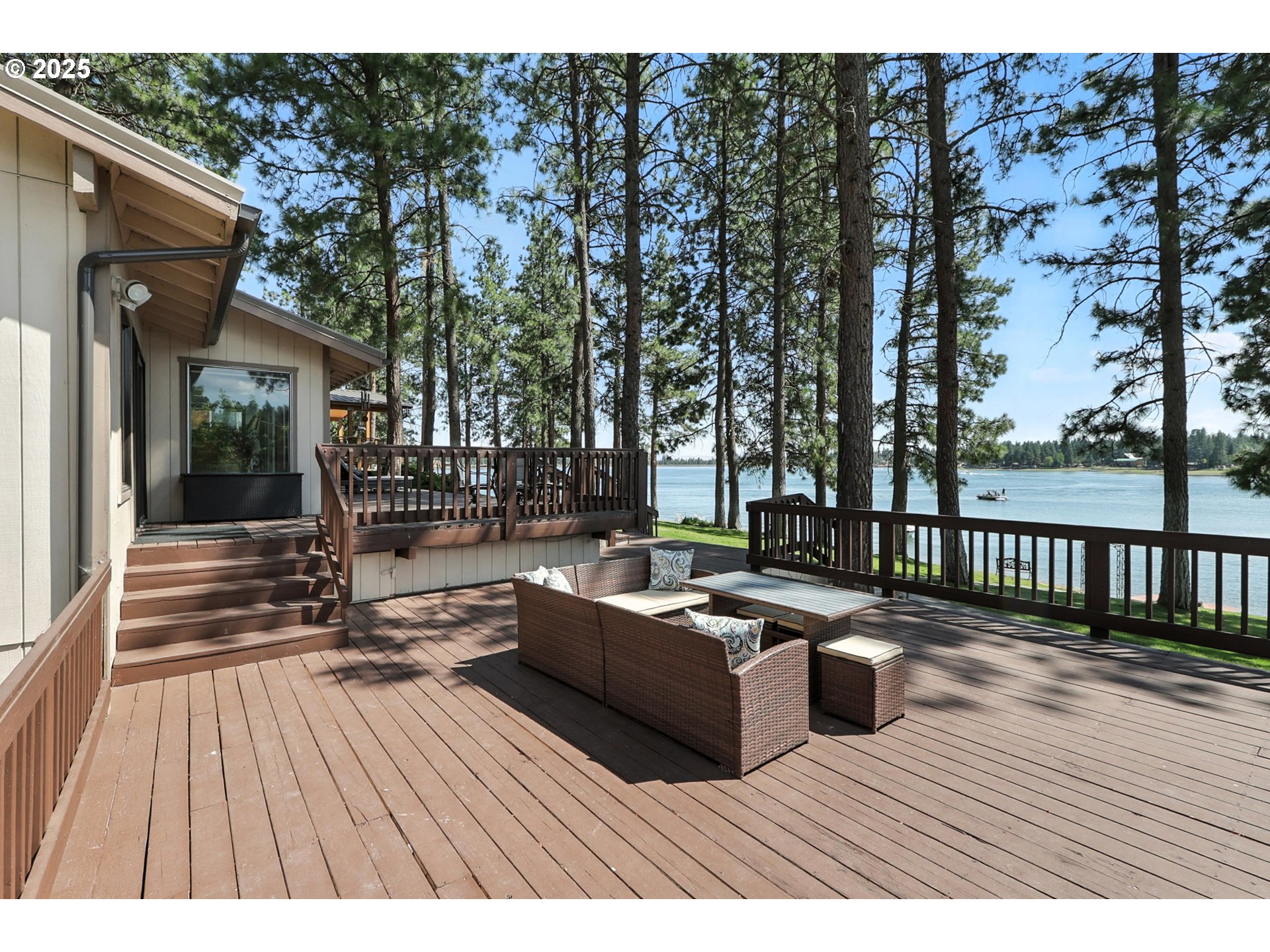 112 N SENTOSA LAKE RD