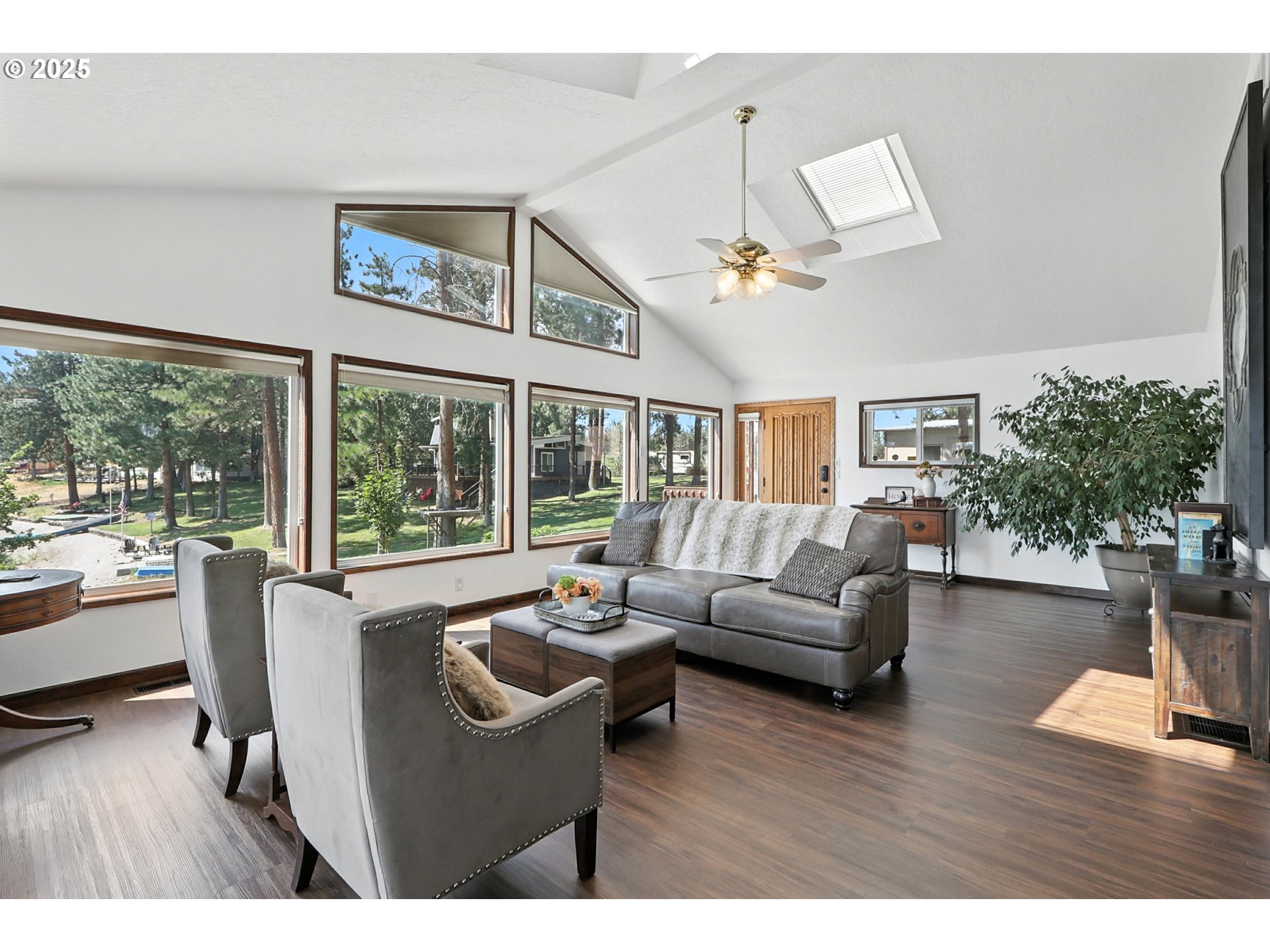 112 N SENTOSA LAKE RD