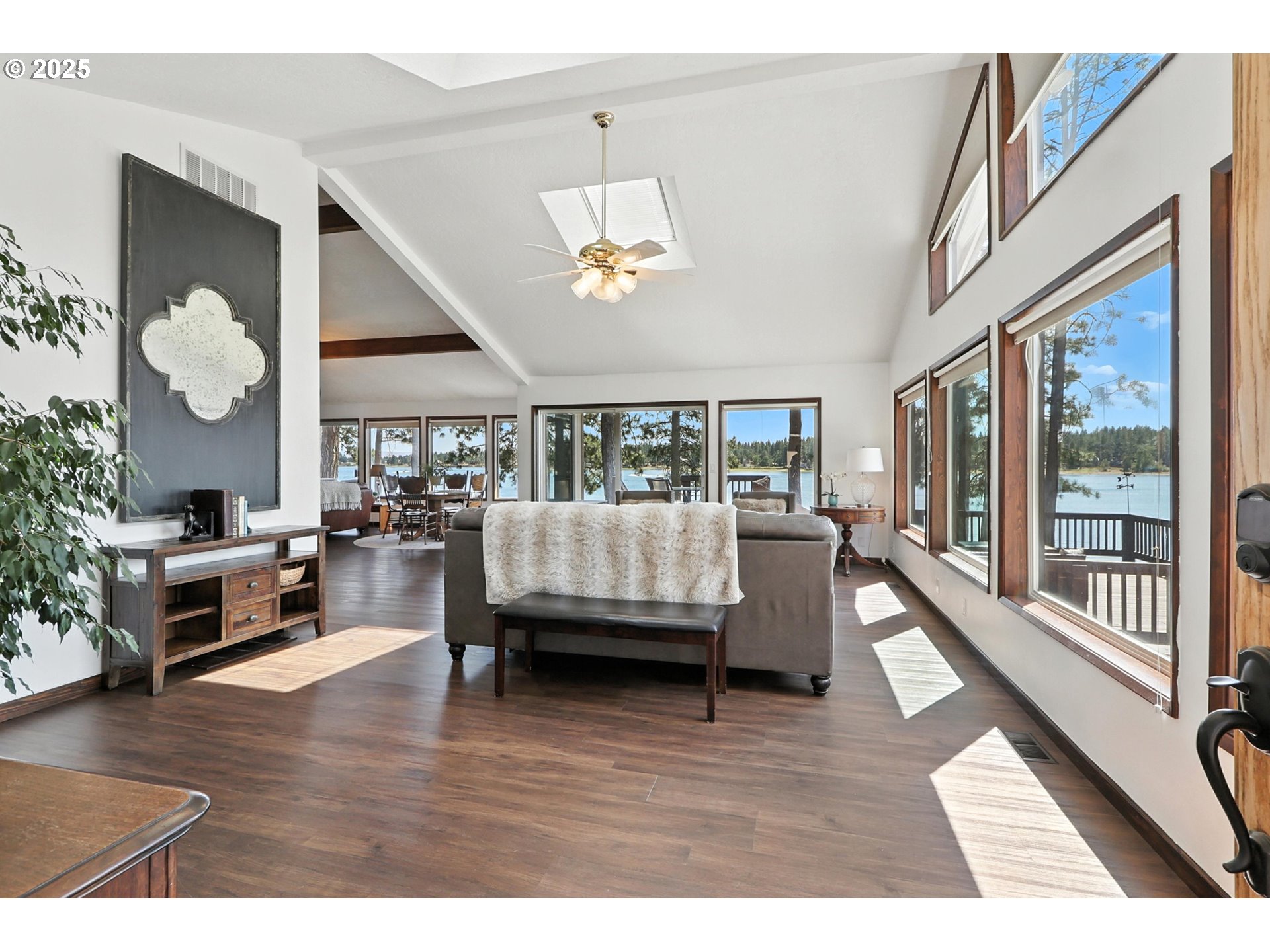 112 N SENTOSA LAKE RD