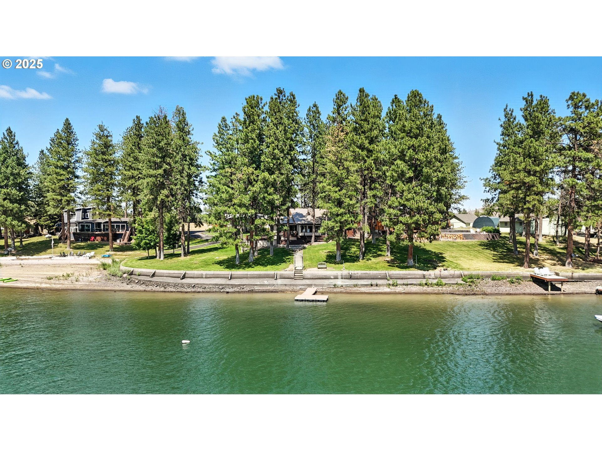 112 N SENTOSA LAKE RD