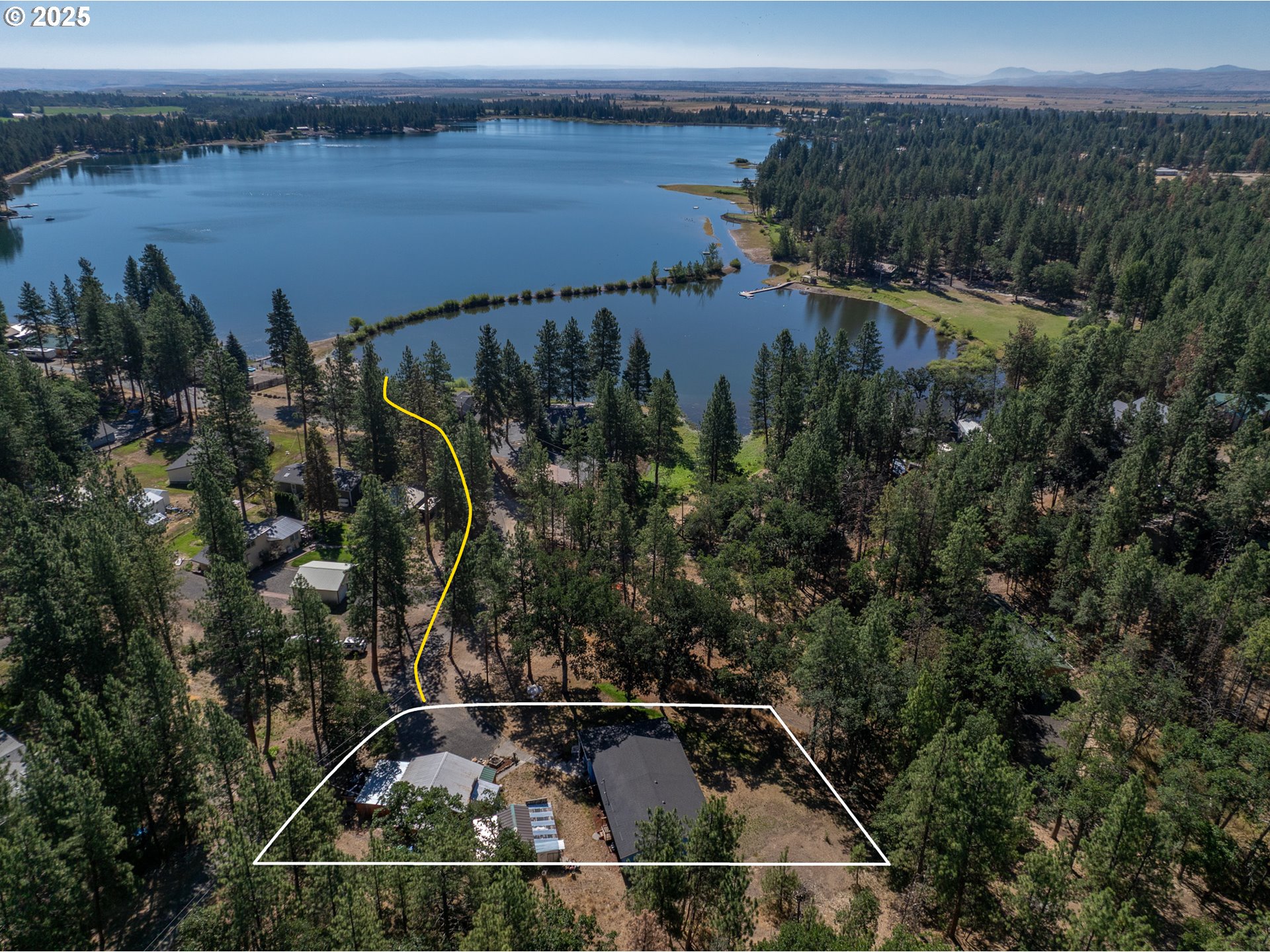 174 N CIRCLE DR