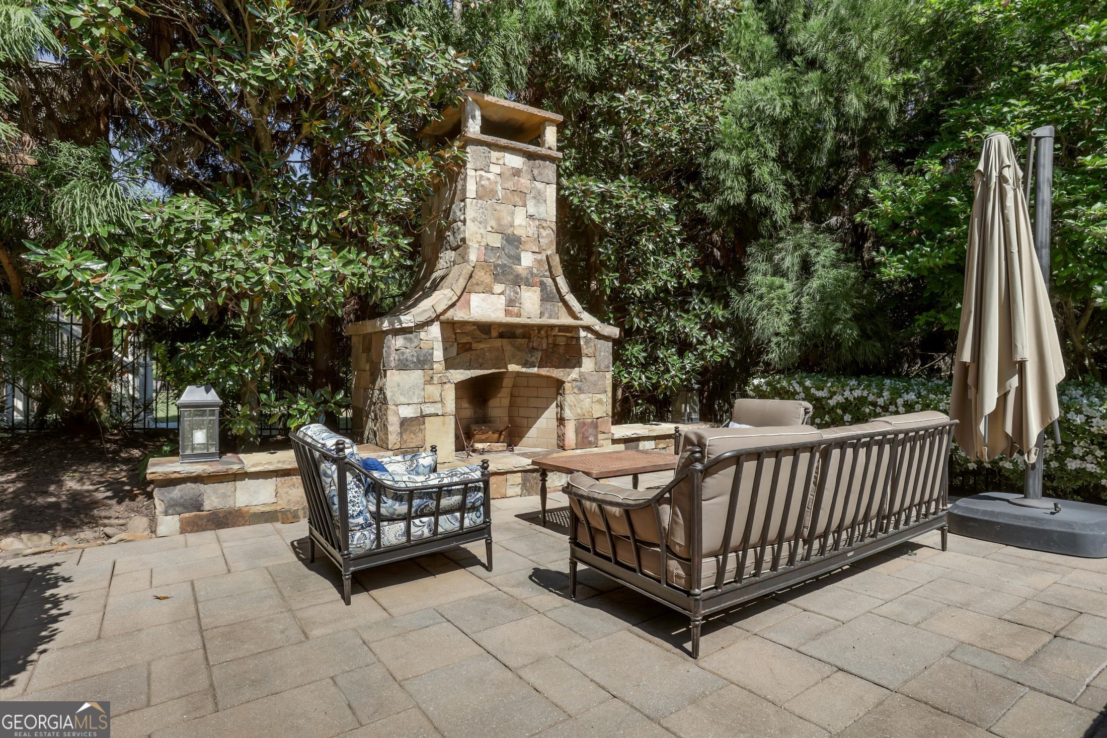 1670 Cone Flower Way