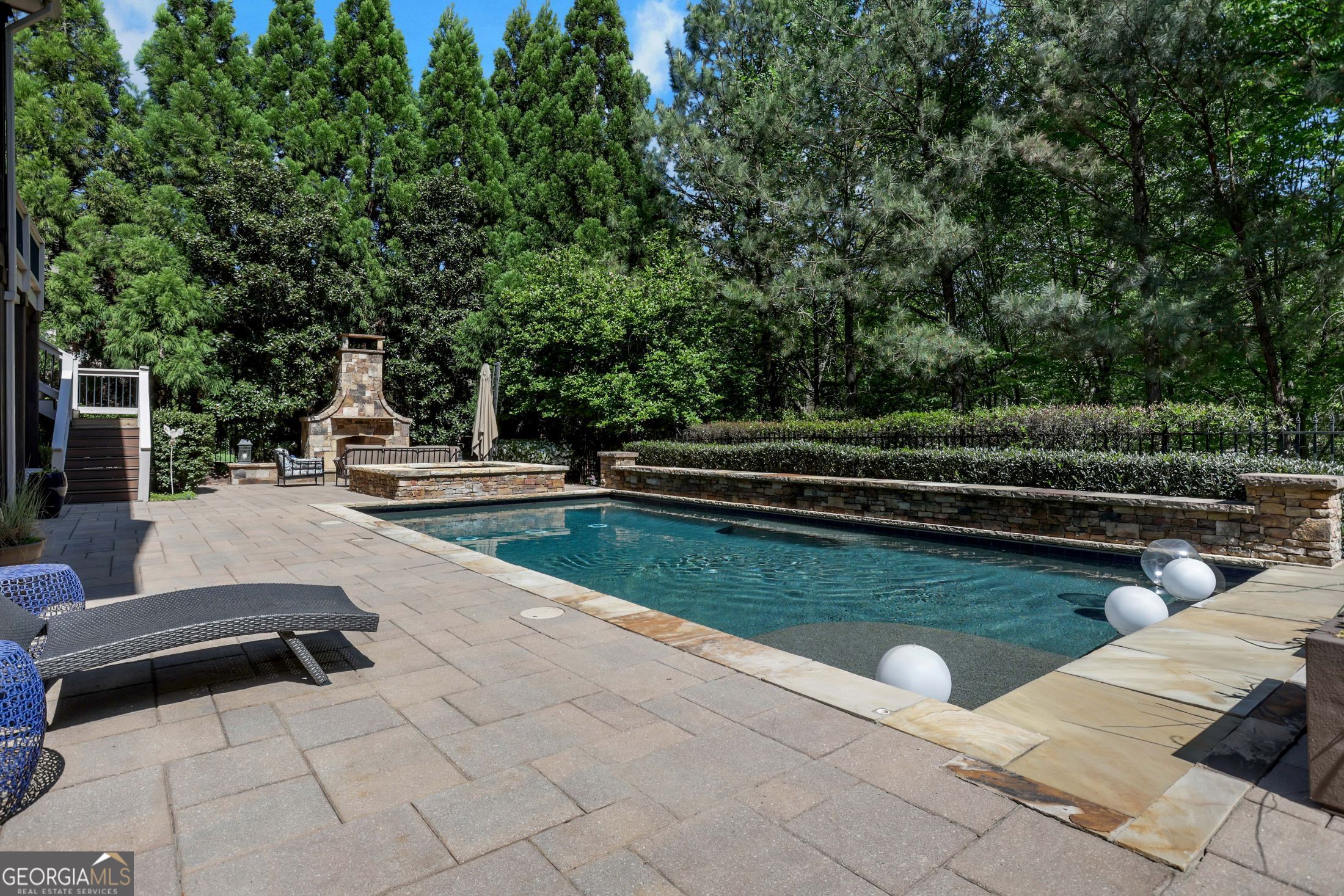 1670 Cone Flower Way