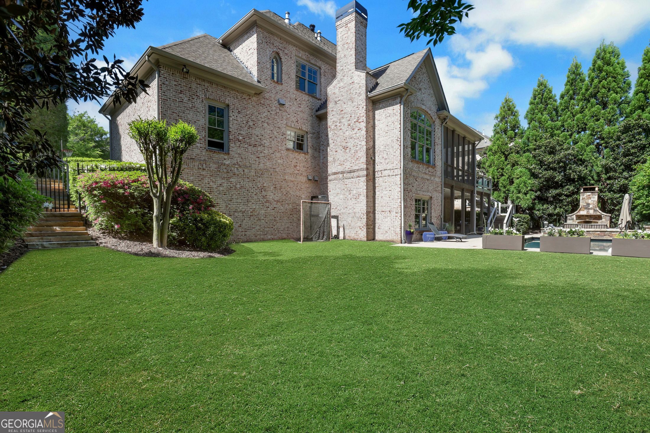 1670 Cone Flower Way