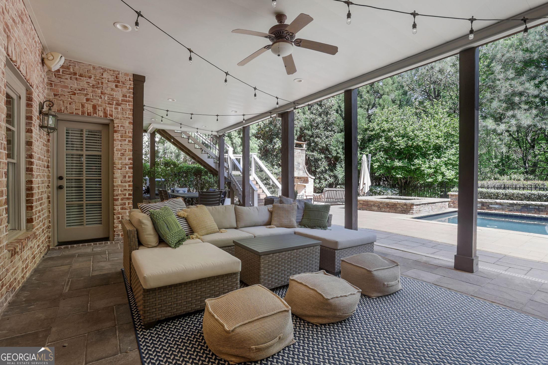 1670 Cone Flower Way