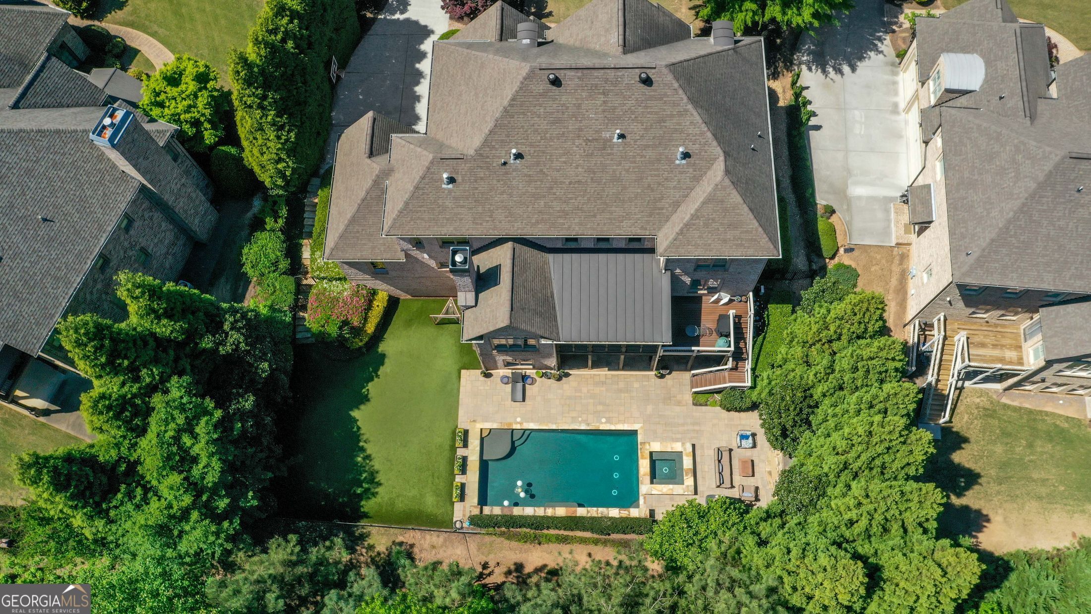 1670 Cone Flower Way