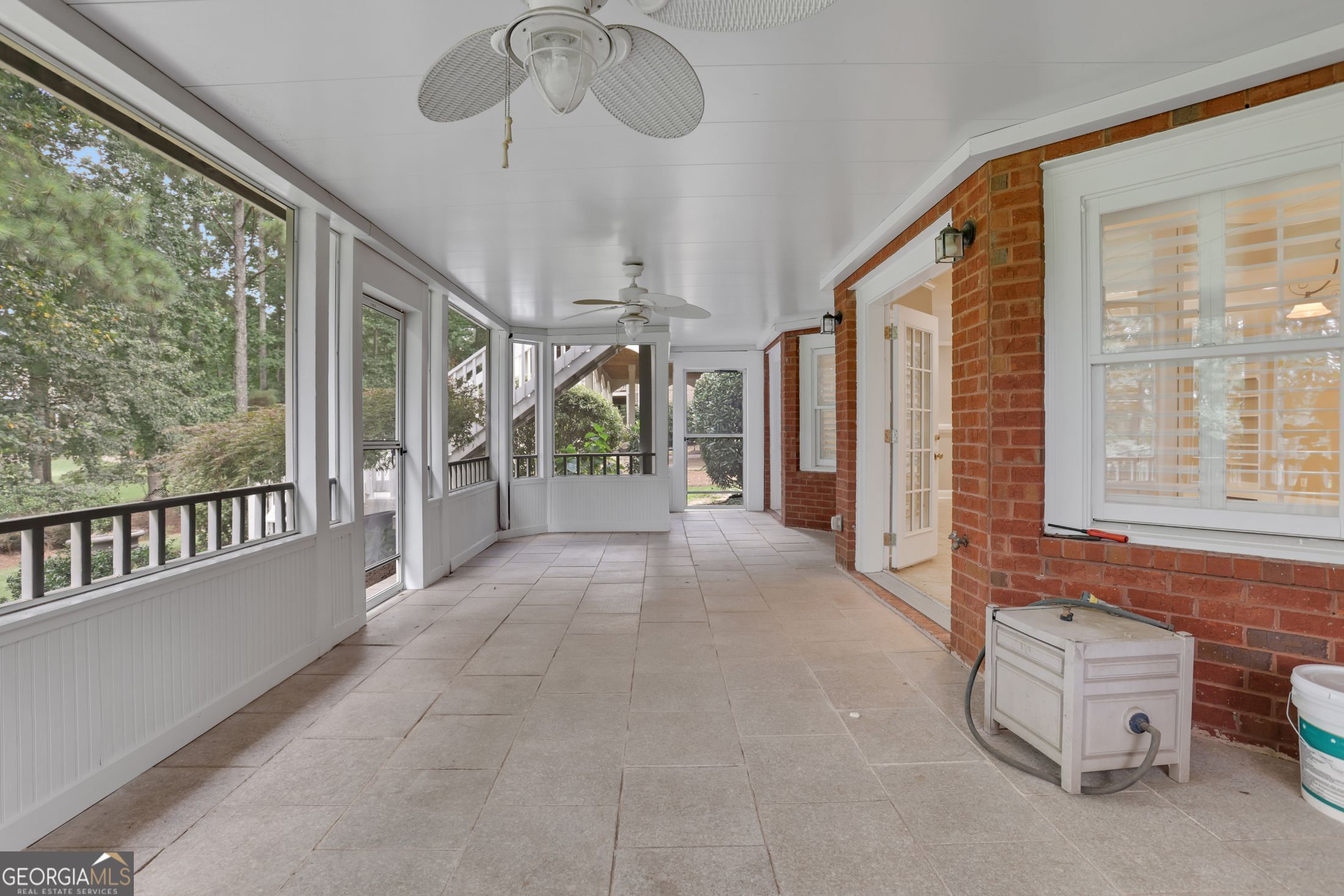 5304 Davenport Manor