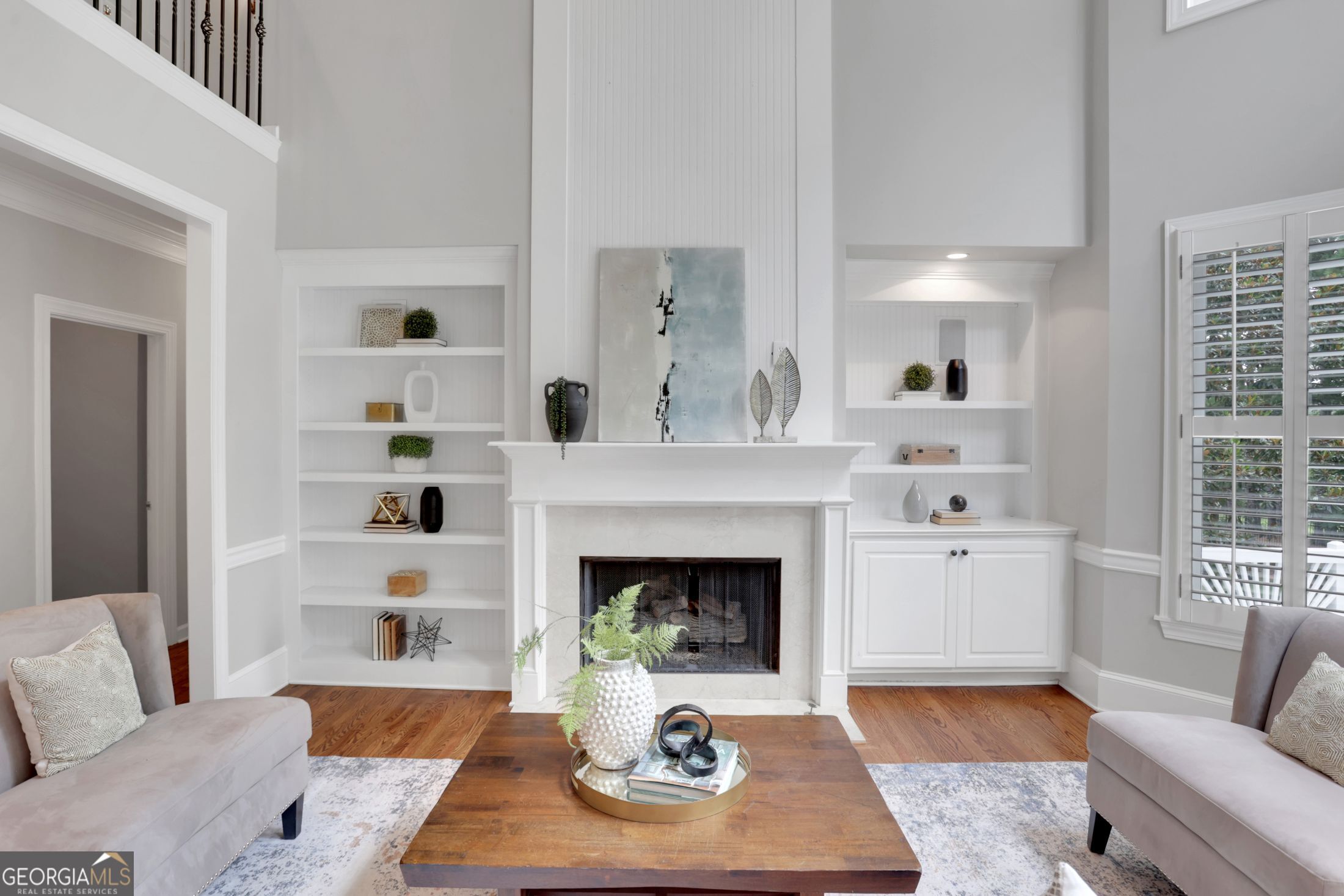 5304 Davenport Manor