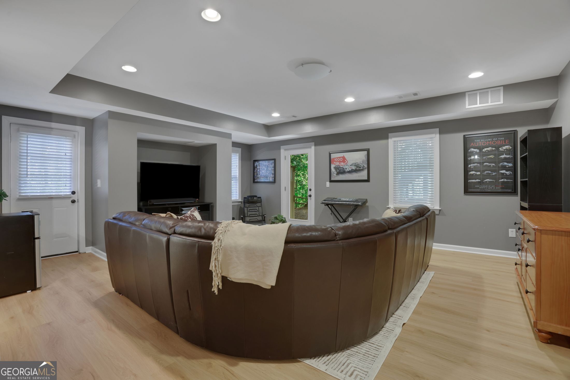 4215 Little Falls Drive