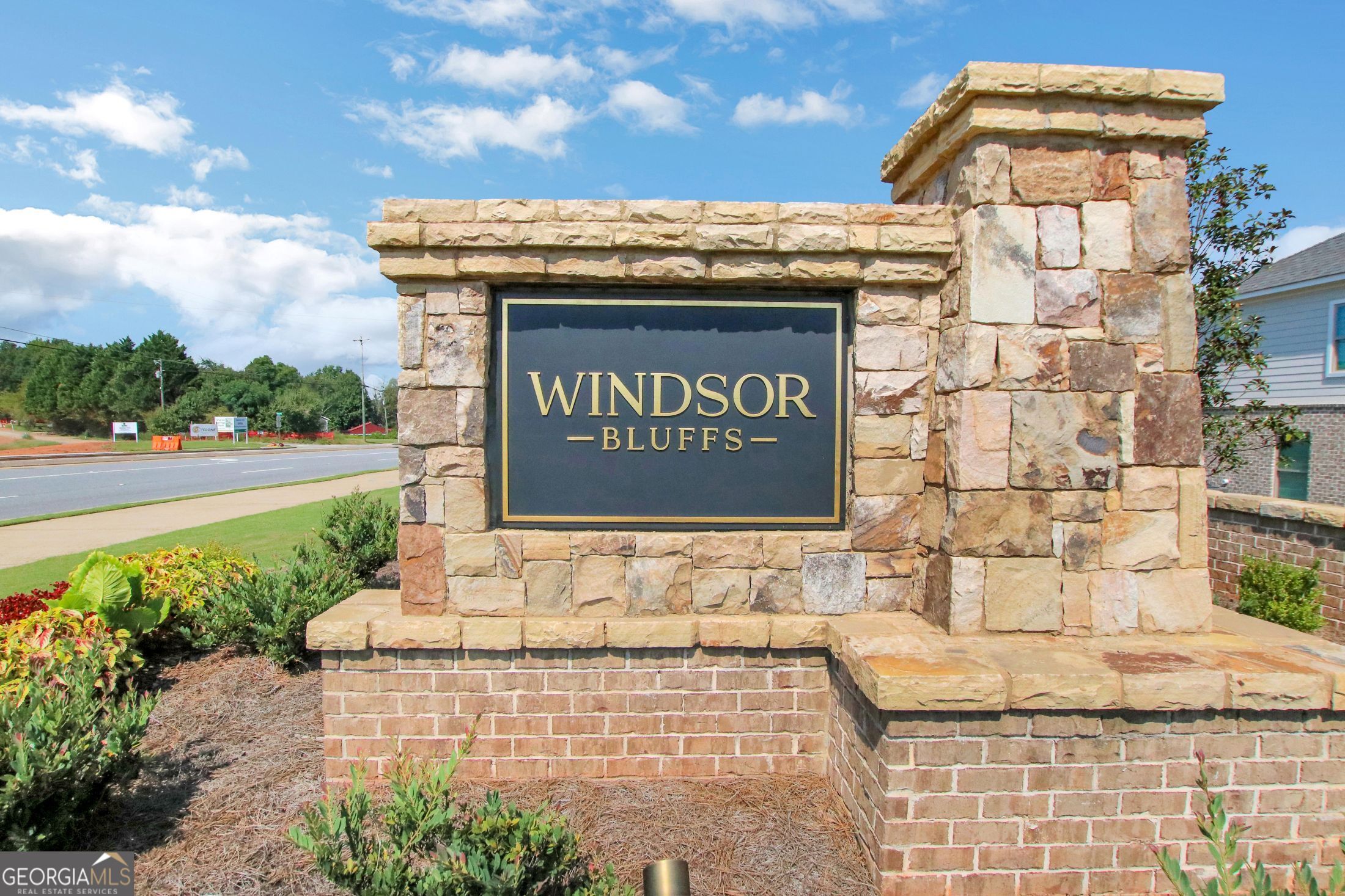 2340 Windsor Bluffs Drive