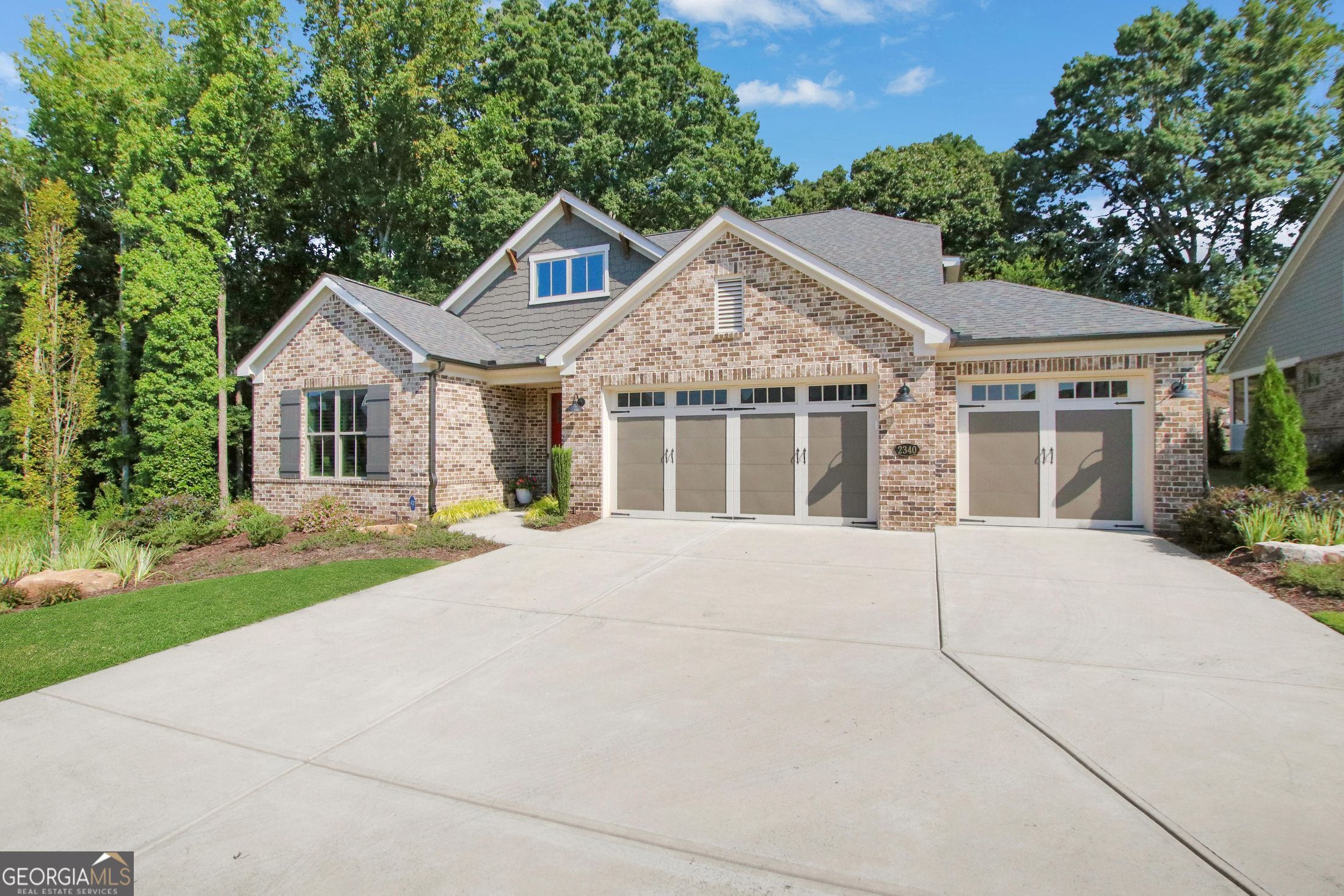 2340 Windsor Bluffs Drive