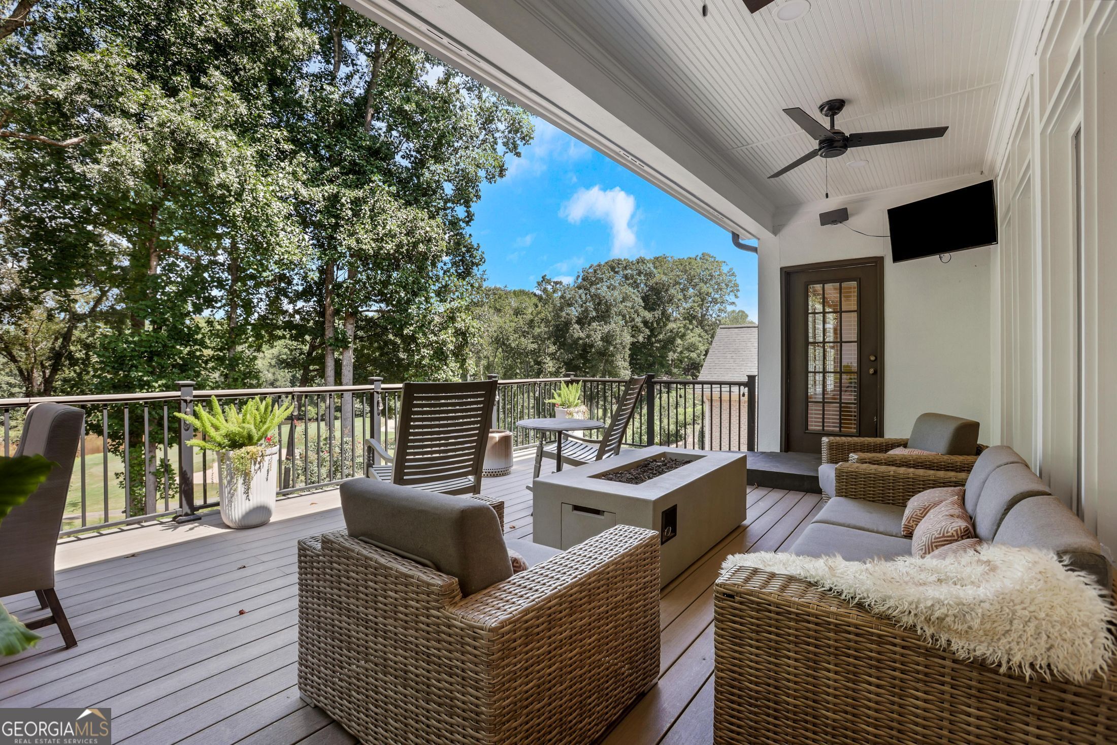 6815 Sunbriar Drive