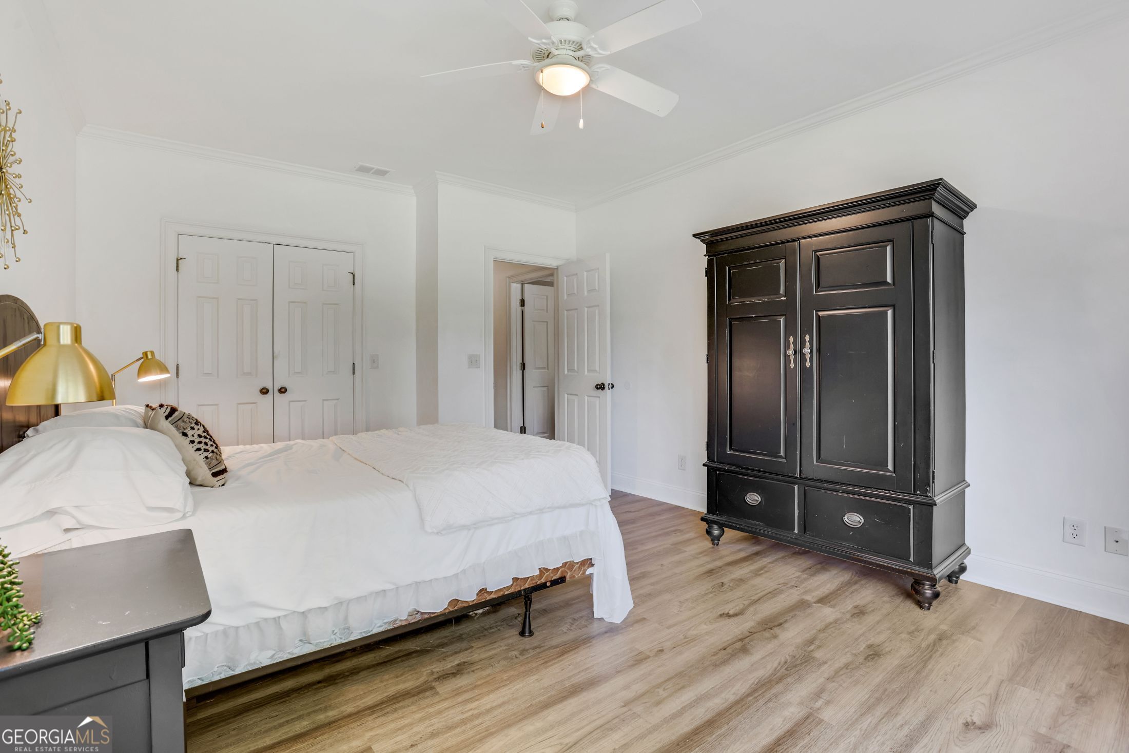 6815 Sunbriar Drive