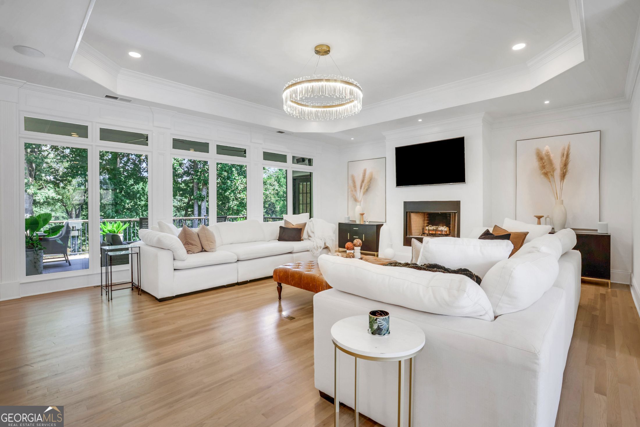 6815 Sunbriar Drive