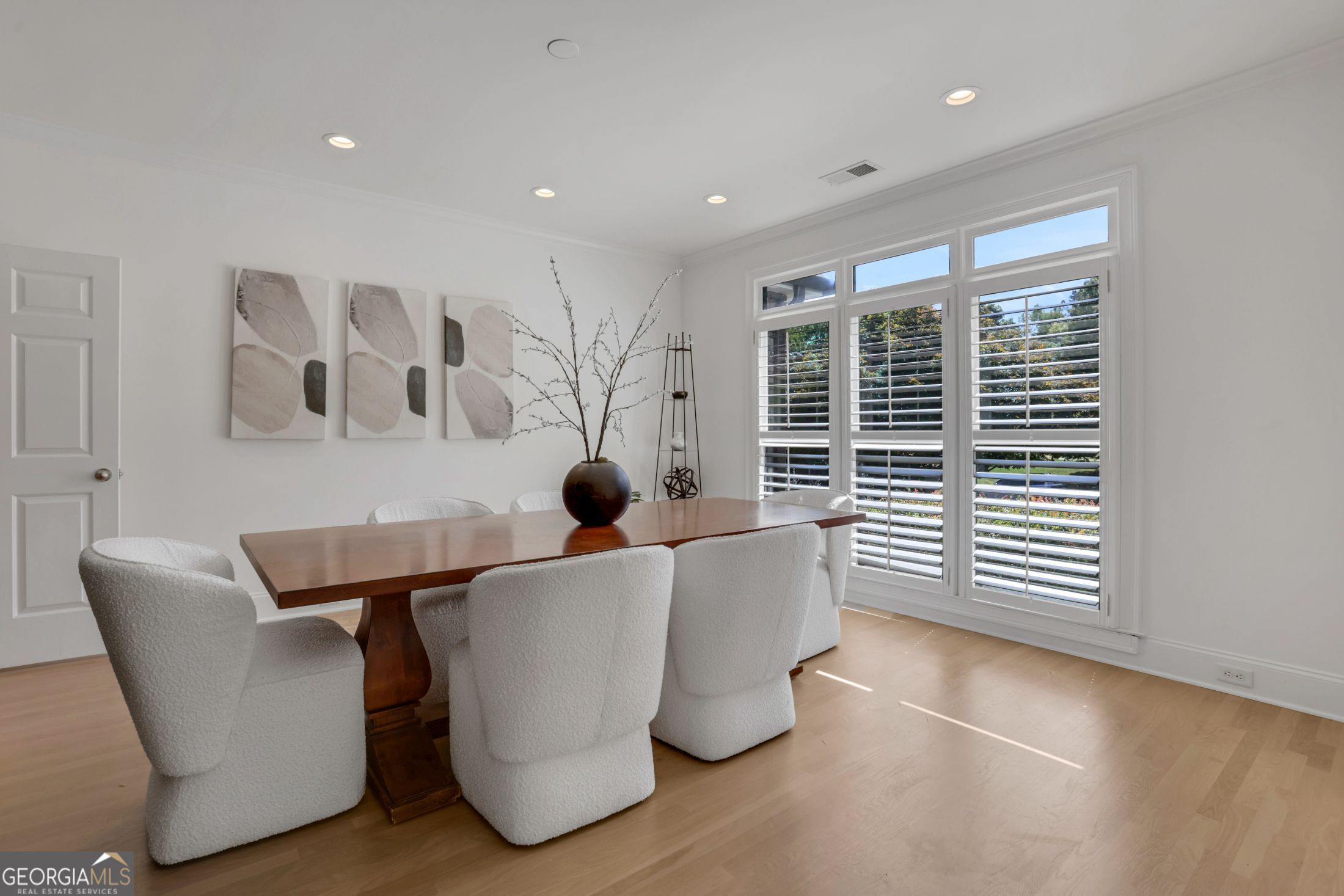 6815 Sunbriar Drive