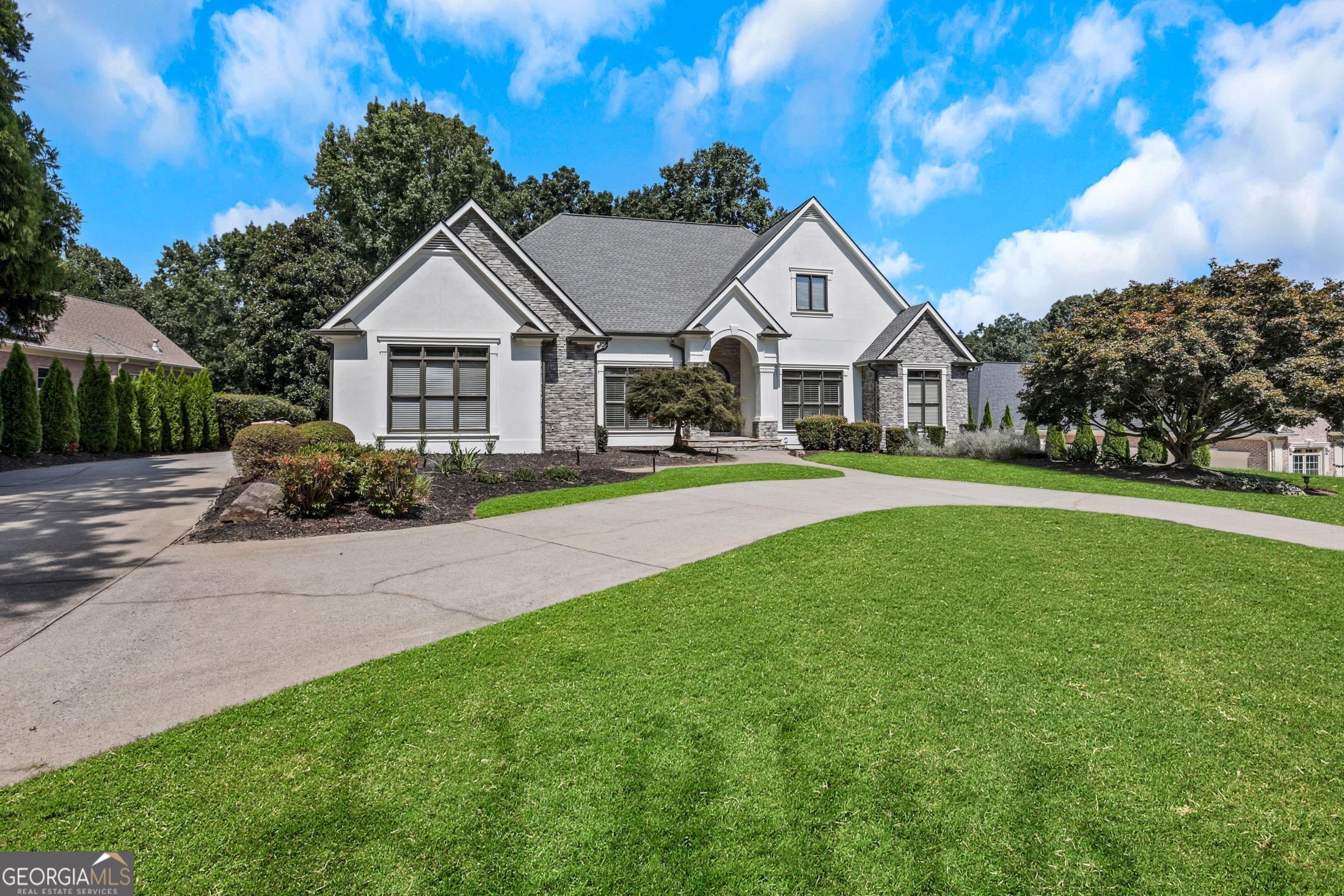 6815 Sunbriar Drive