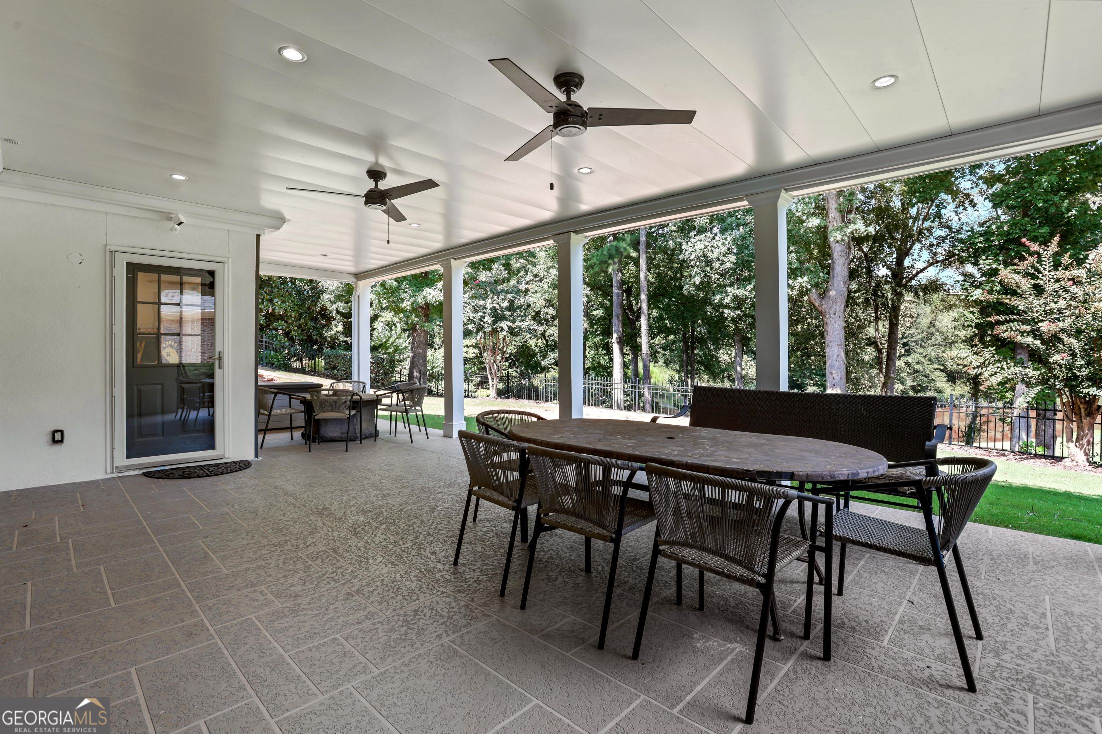 6815 Sunbriar Drive