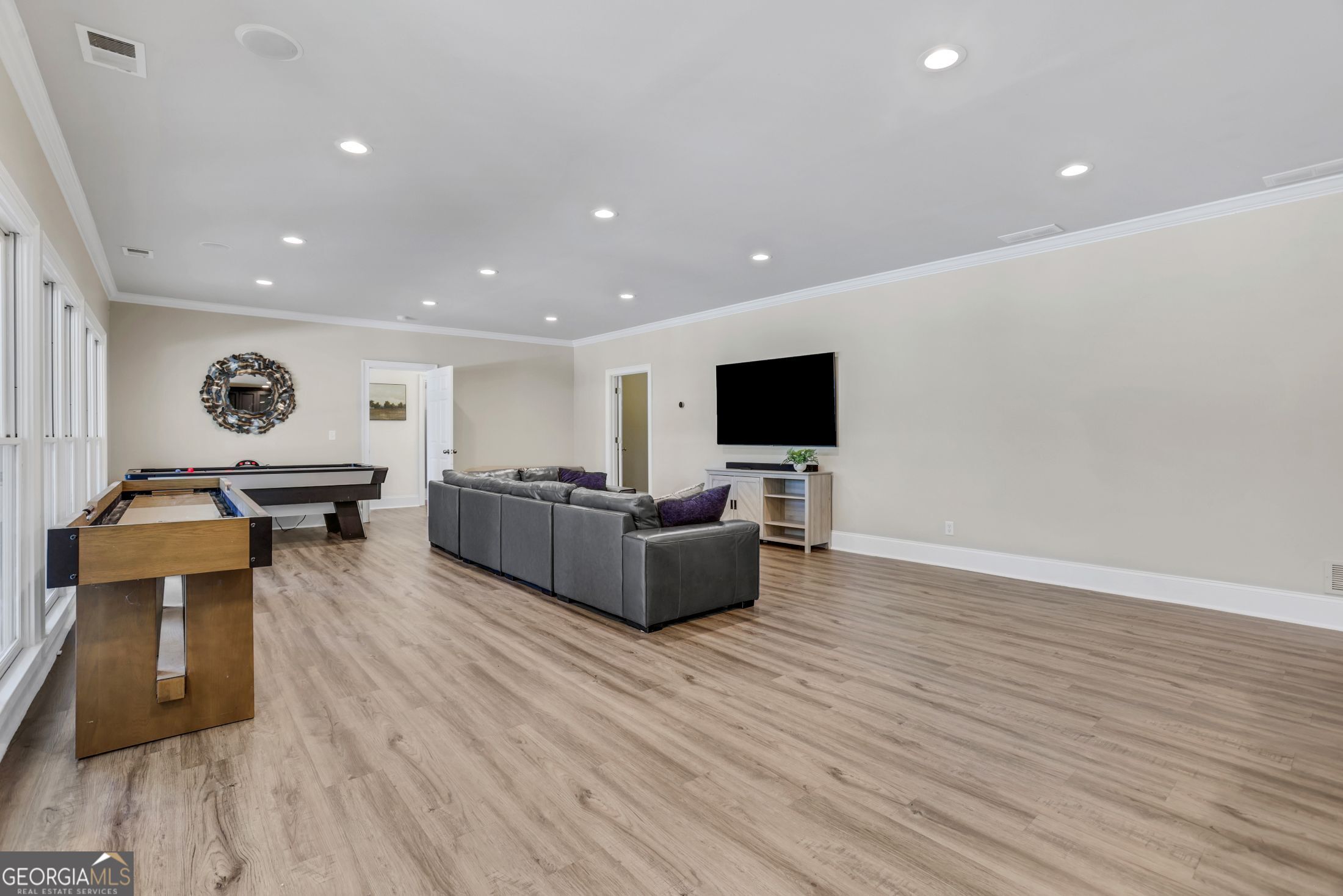 6815 Sunbriar Drive