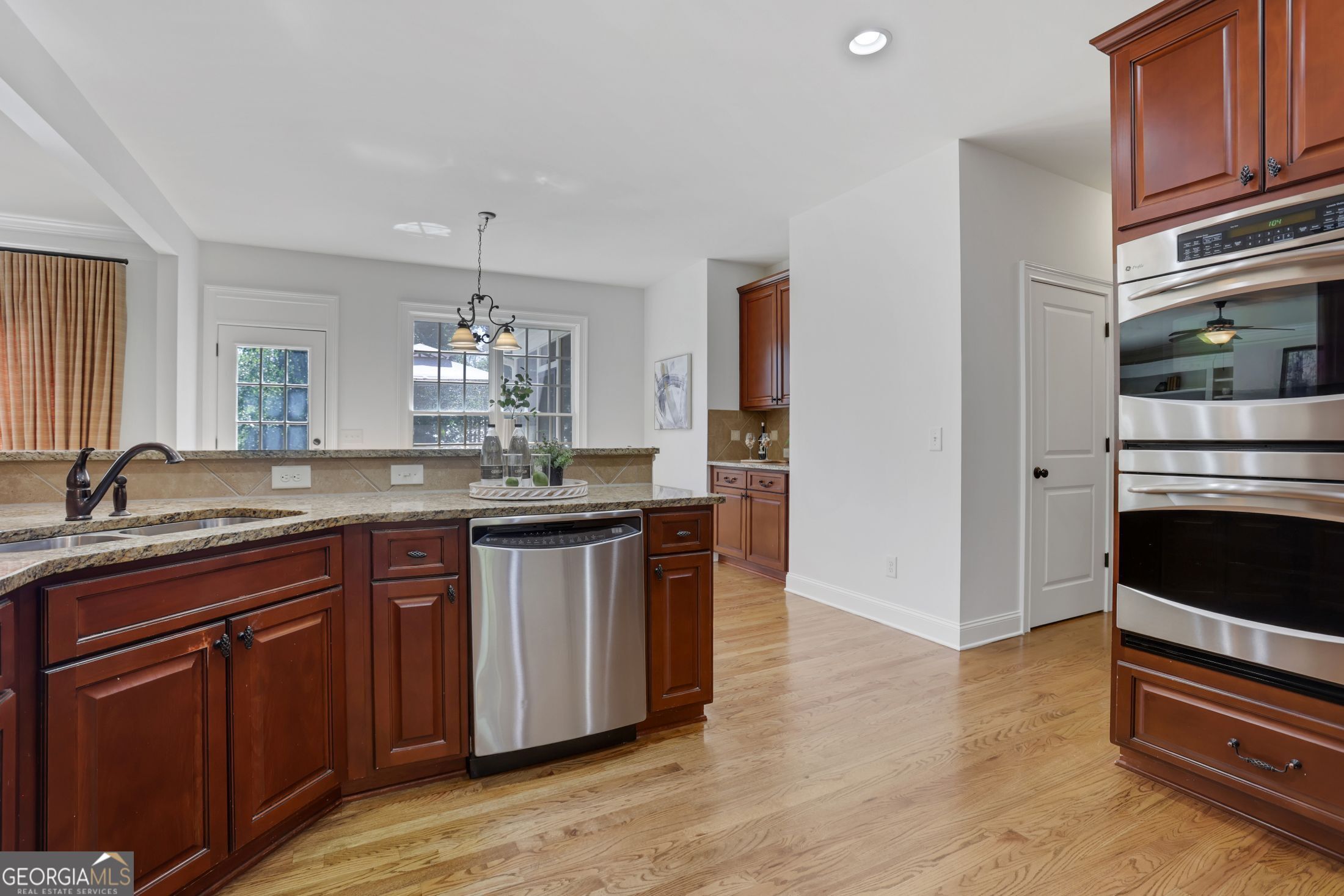 3815 Stanford Drive