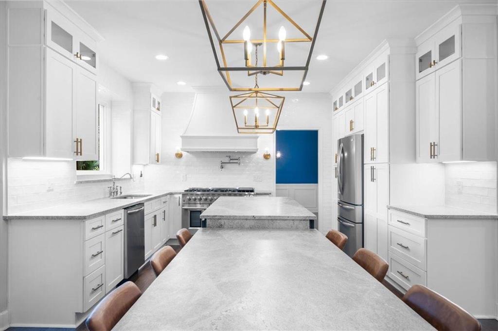 6500 Brookline Court