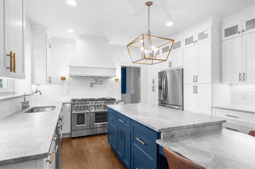 6500 Brookline Court