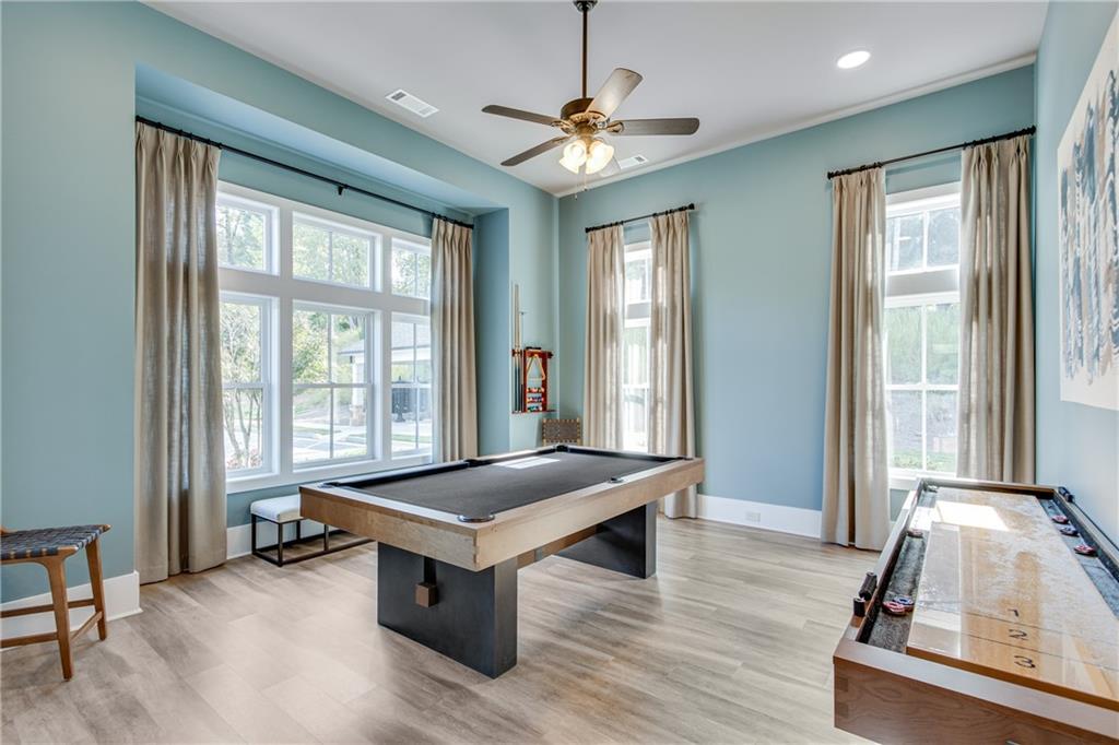 5255 Noble Oak Cove