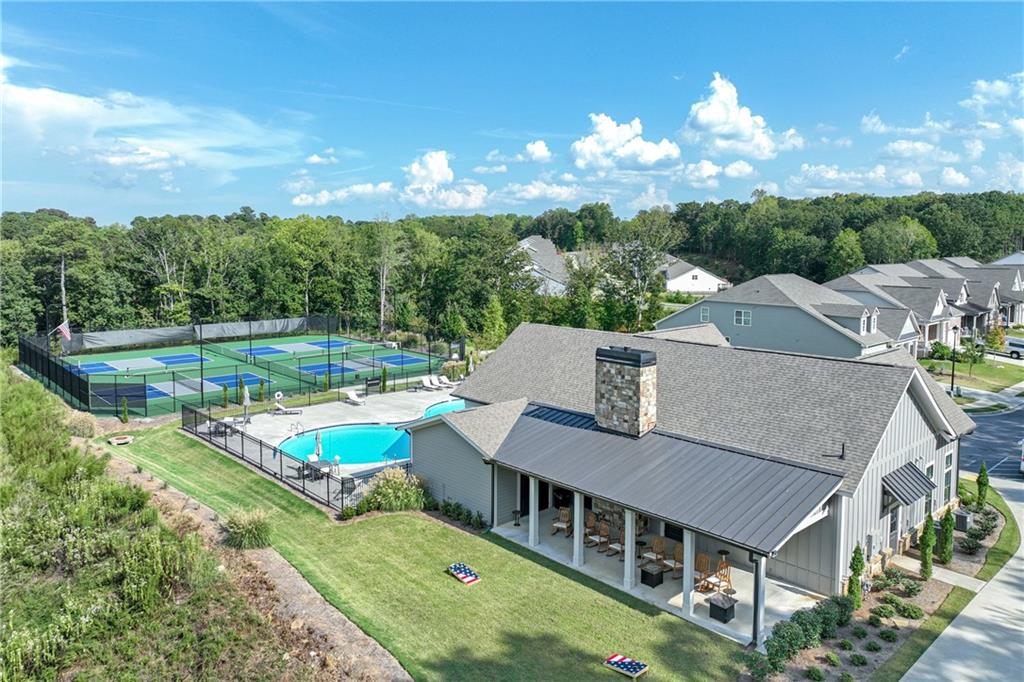5255 Noble Oak Cove