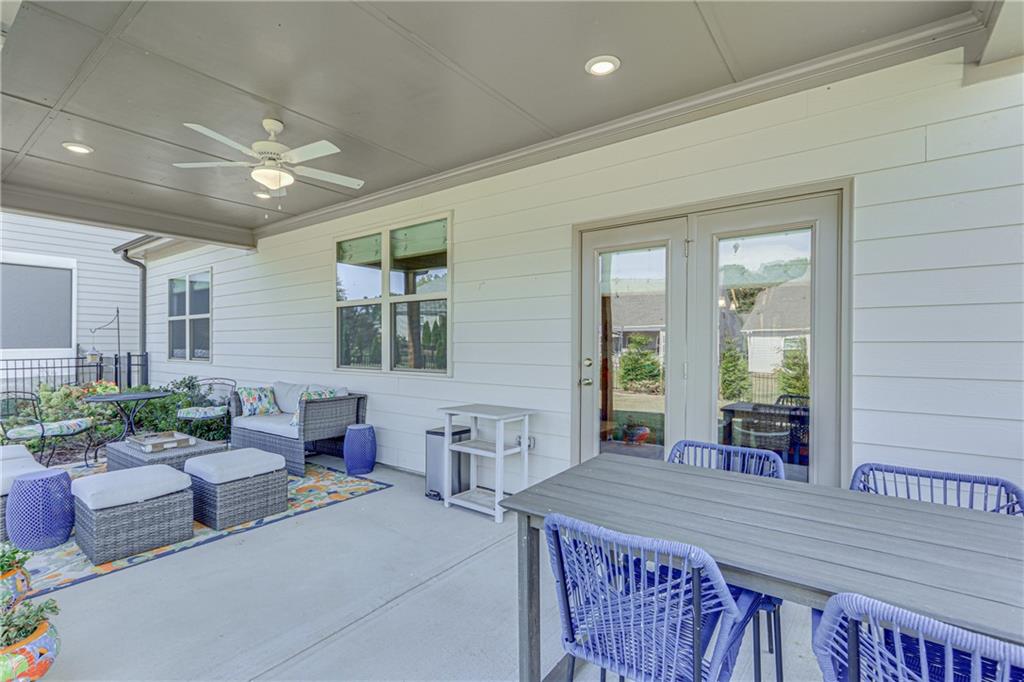 5255 Noble Oak Cove