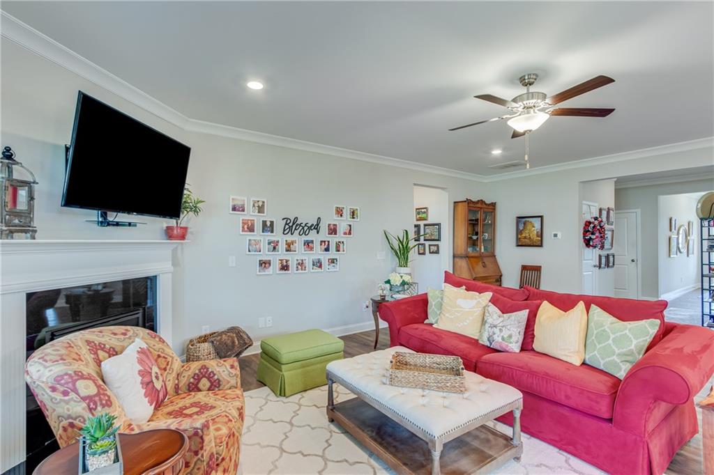 5255 Noble Oak Cove