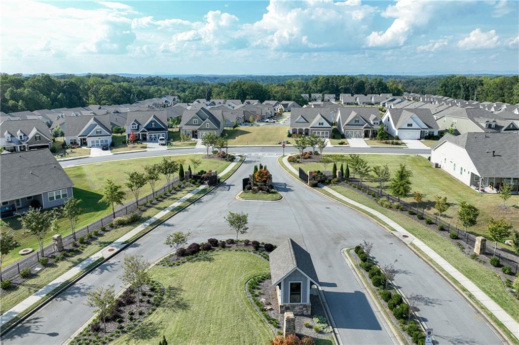 5255 Noble Oak Cove
