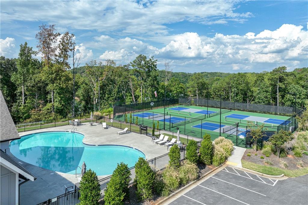 5255 Noble Oak Cove