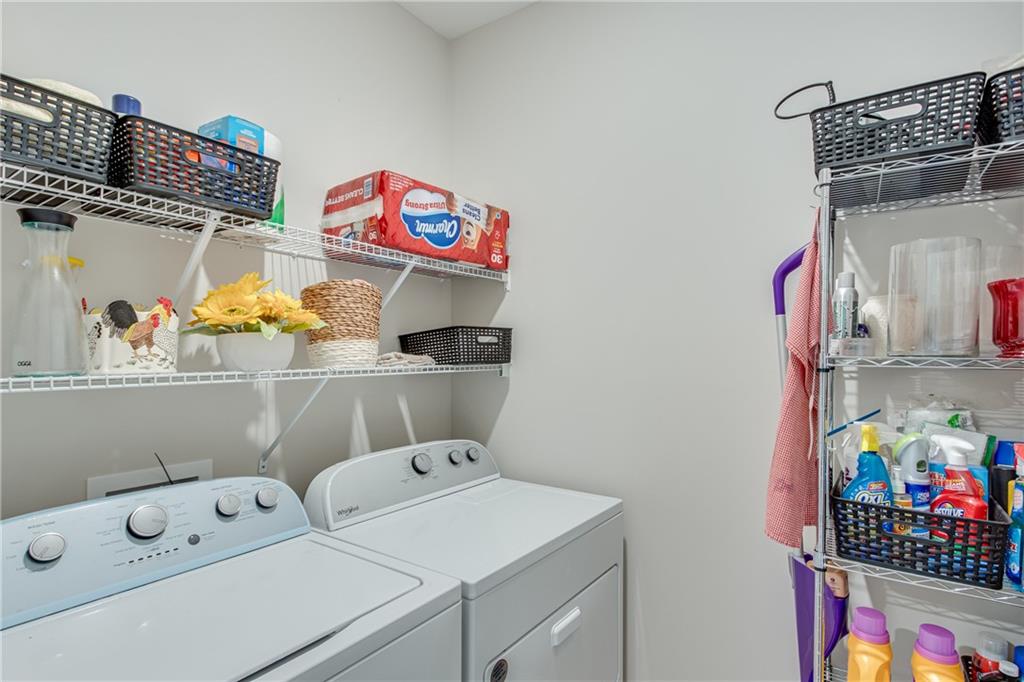 5255 Noble Oak Cove
