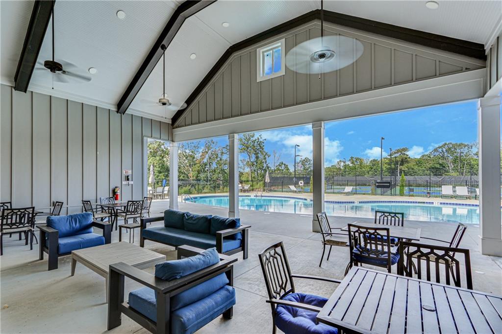 5255 Noble Oak Cove