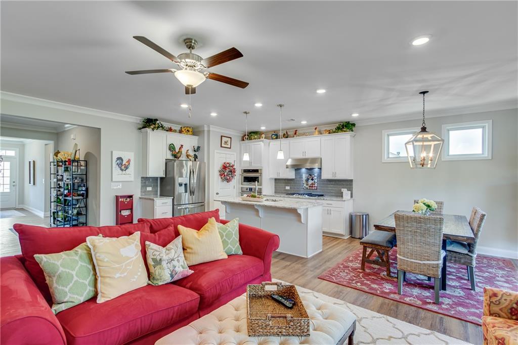 5255 Noble Oak Cove
