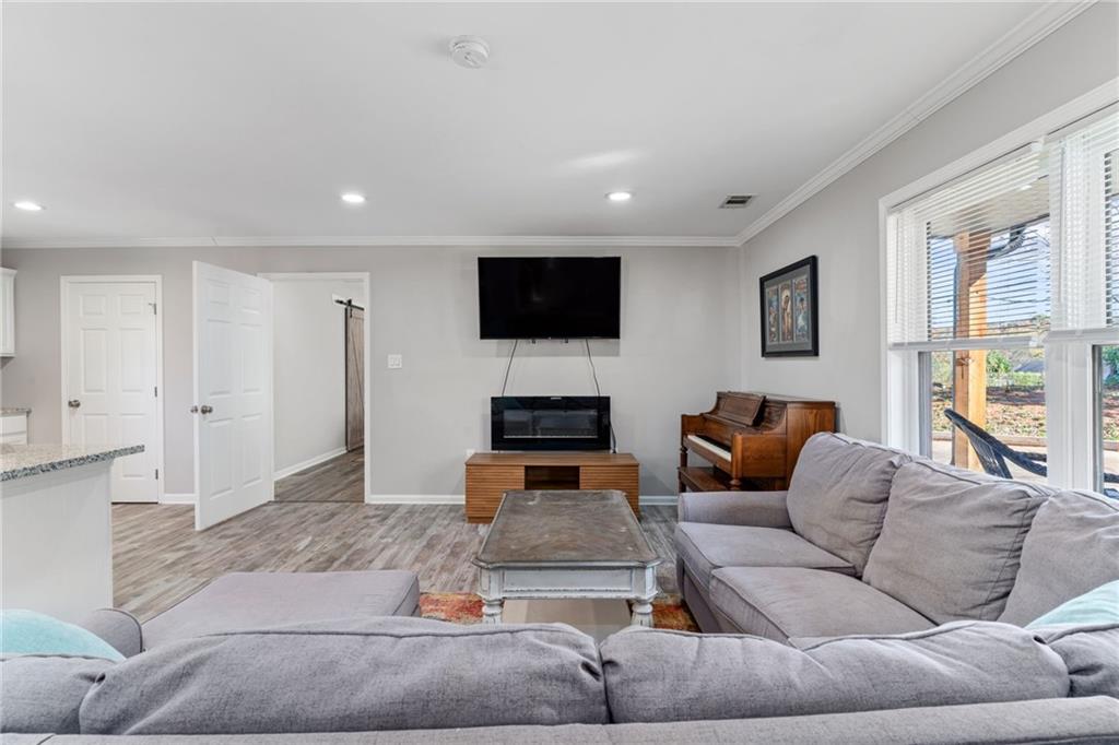 6480 Nuggett Trail