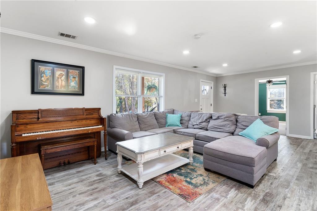 6480 Nuggett Trail