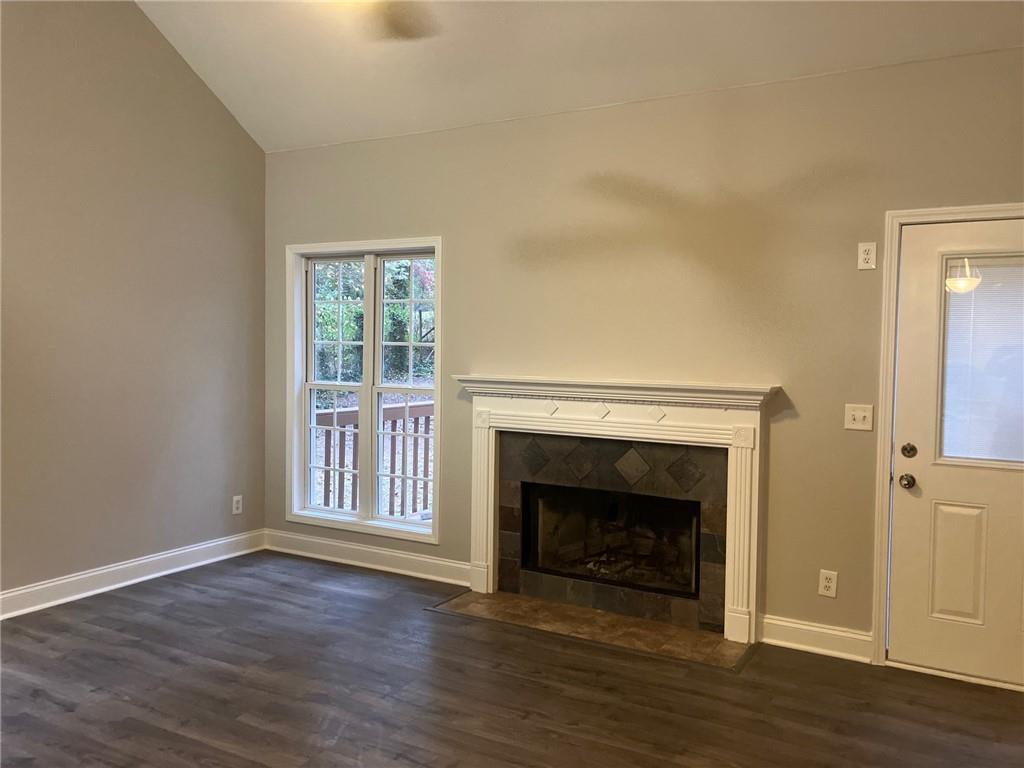 4926 Red Oak Drive