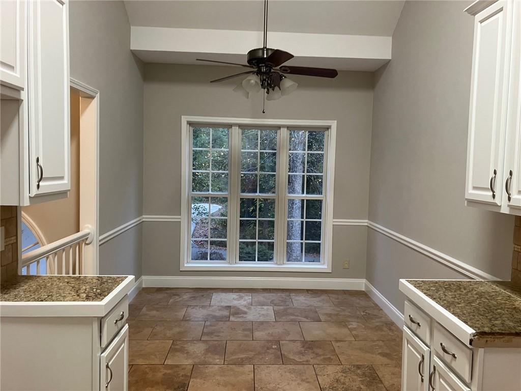 4926 Red Oak Drive