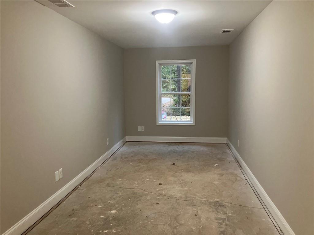 4926 Red Oak Drive