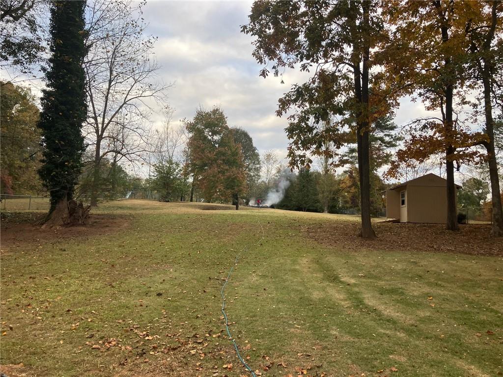 4926 Red Oak Drive