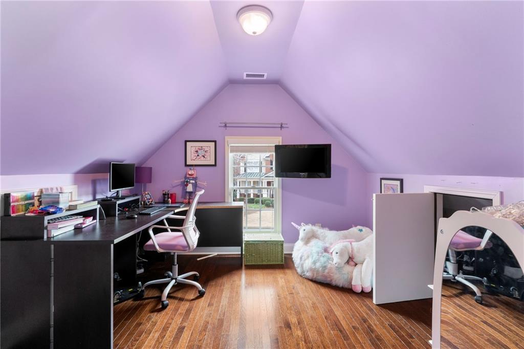 5220 Davis Love Drive