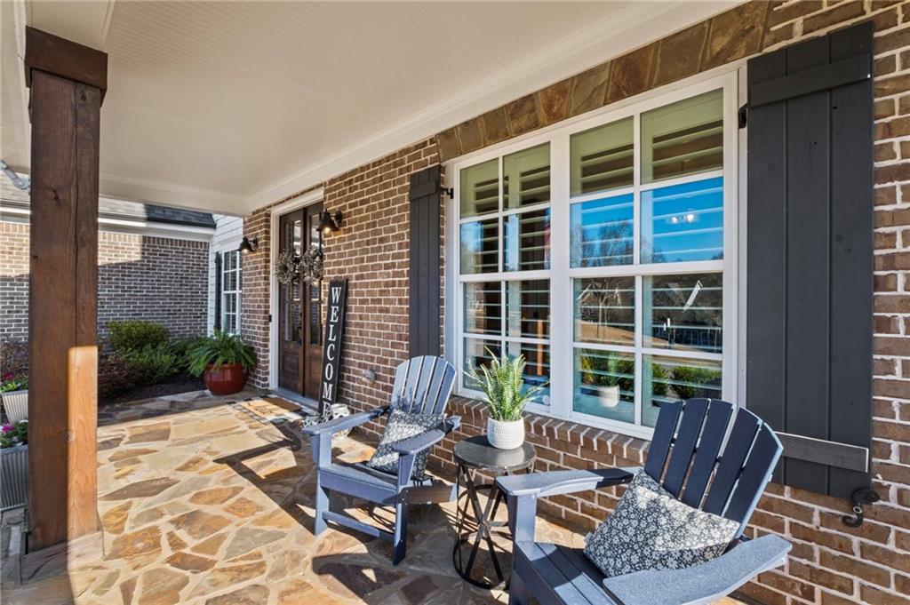 330 Peninsula Point
