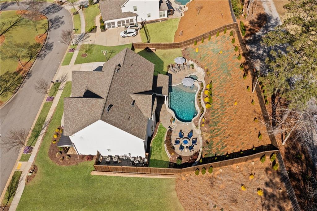330 Peninsula Point