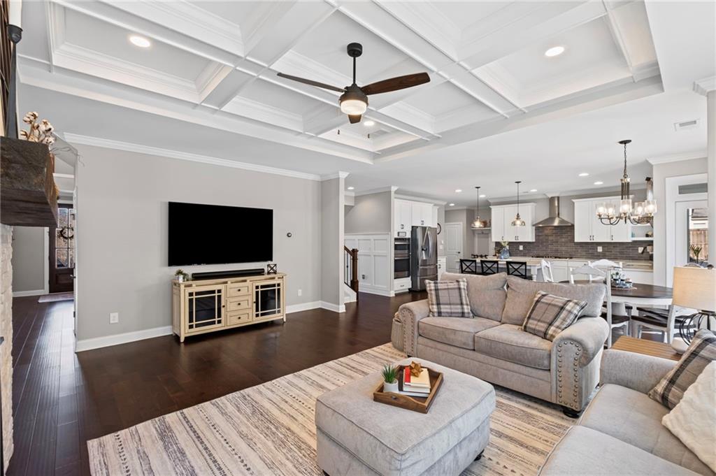 330 Peninsula Point