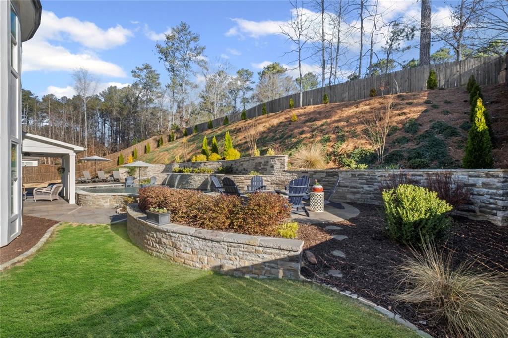 330 Peninsula Point