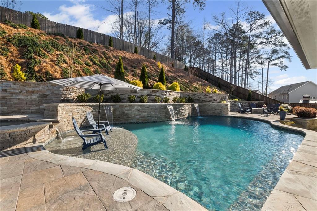 330 Peninsula Point